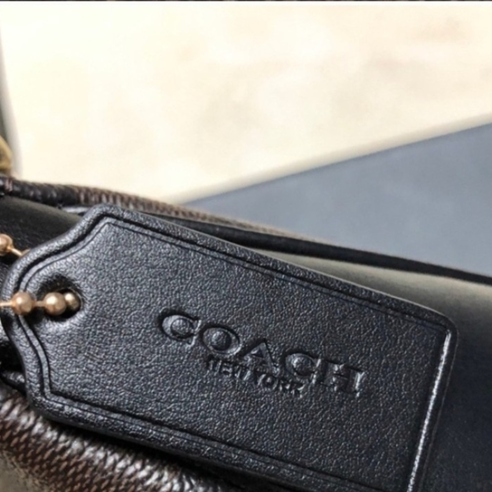 Coach Brown and Black Shoulder Bag with Gold Accents - Picture 5 of 7